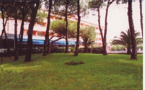 Park Hotel Baia Domizia Exterior photo